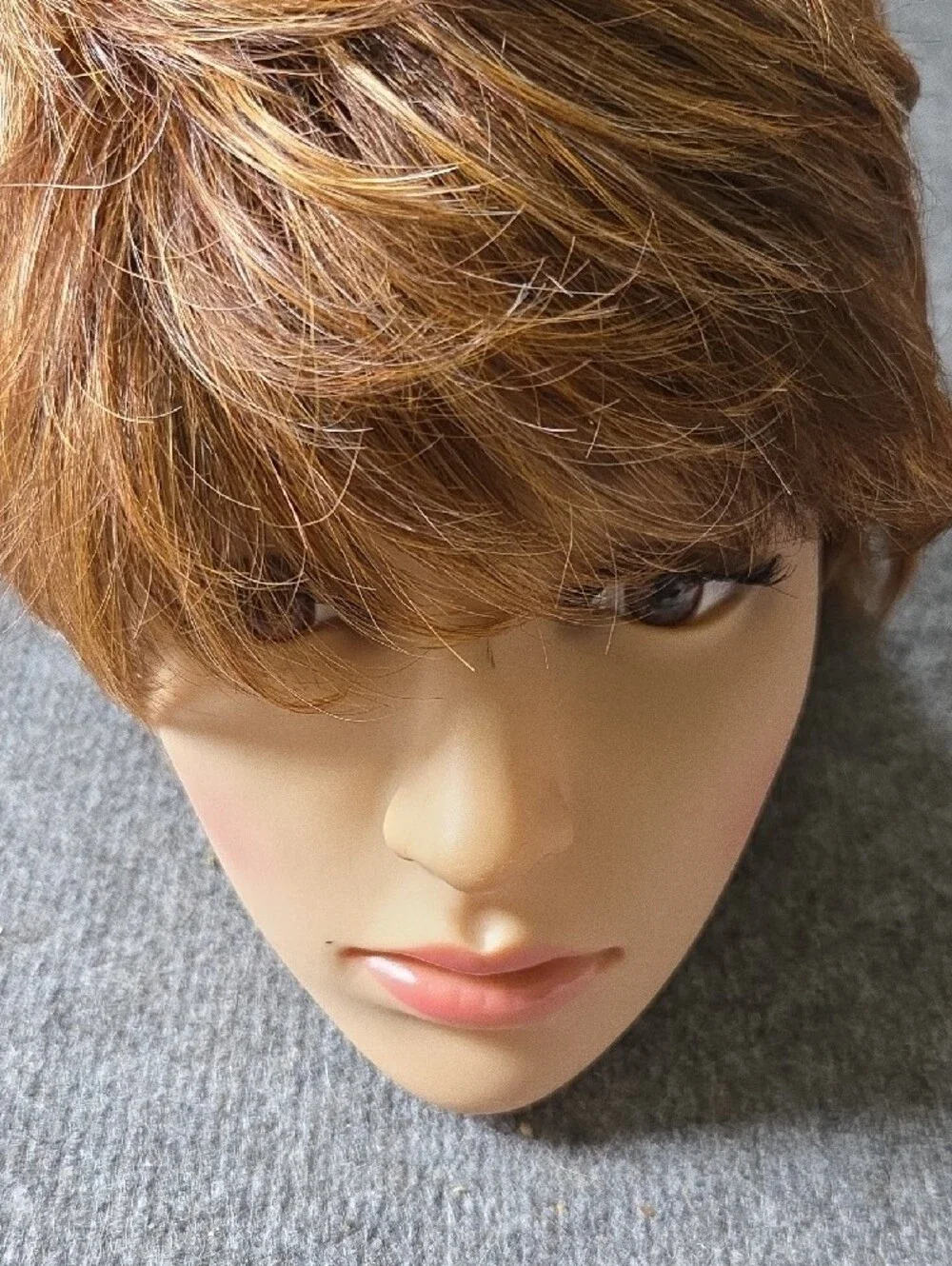 Hairdo short layered